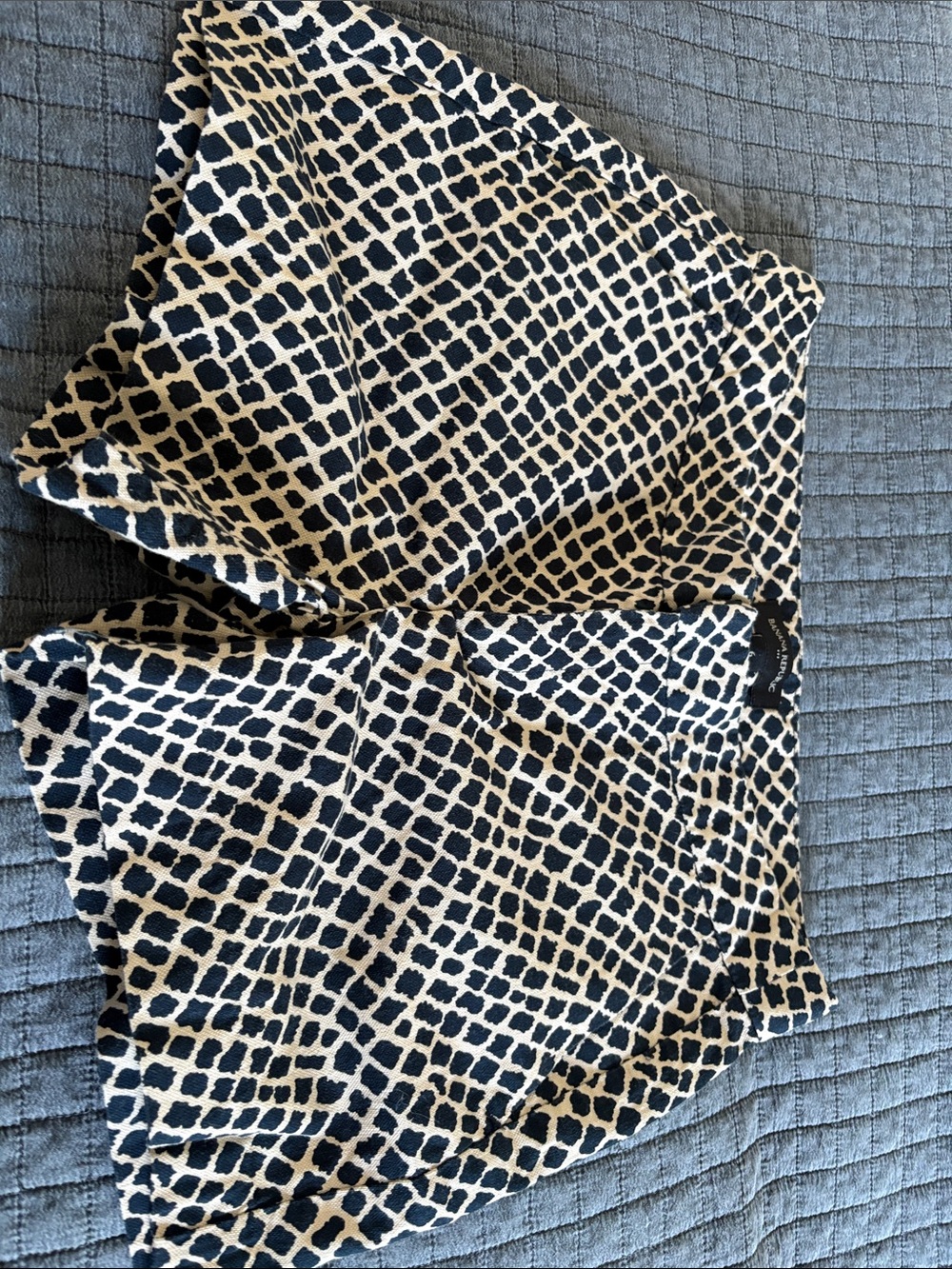 Banana Republic black and taupe